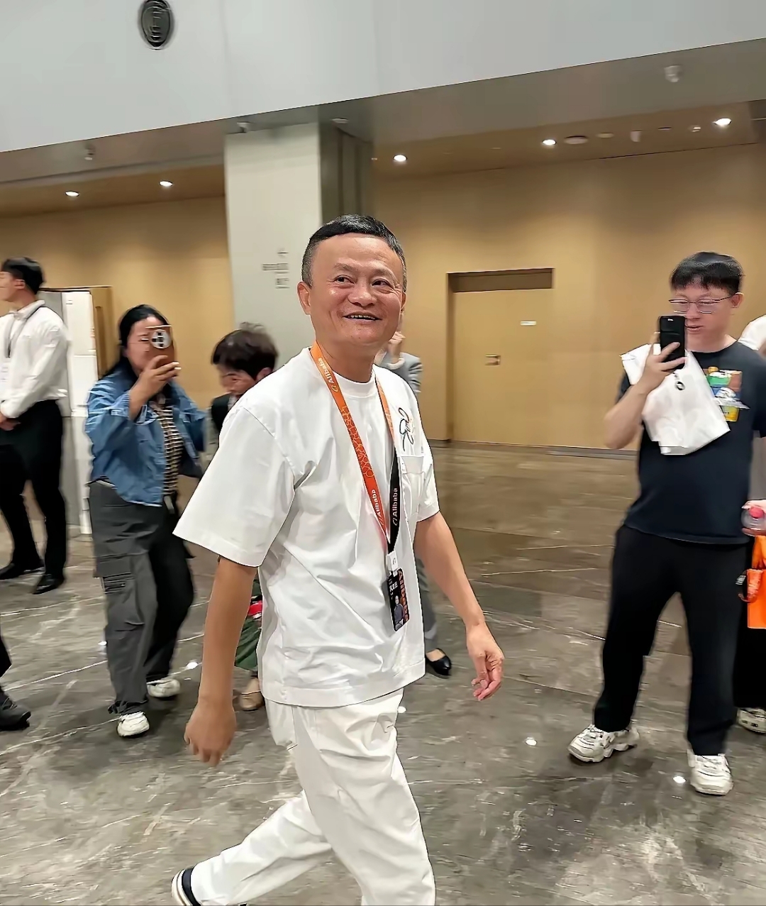 马云讲区块链数字货币(马云区块链技术演讲视频)